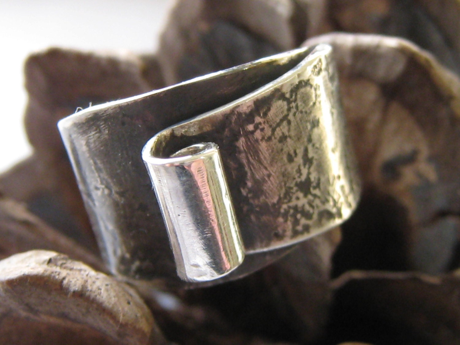 Sterling Silver Textured Wrap Around Ring.  Handmade Jewelry by ZaZing