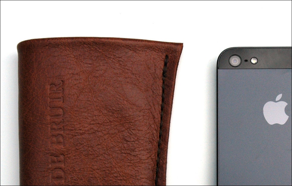 Leather iPhone 5 cover. Customise to any smartphone size.
