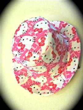 Hello kitty mini top hat