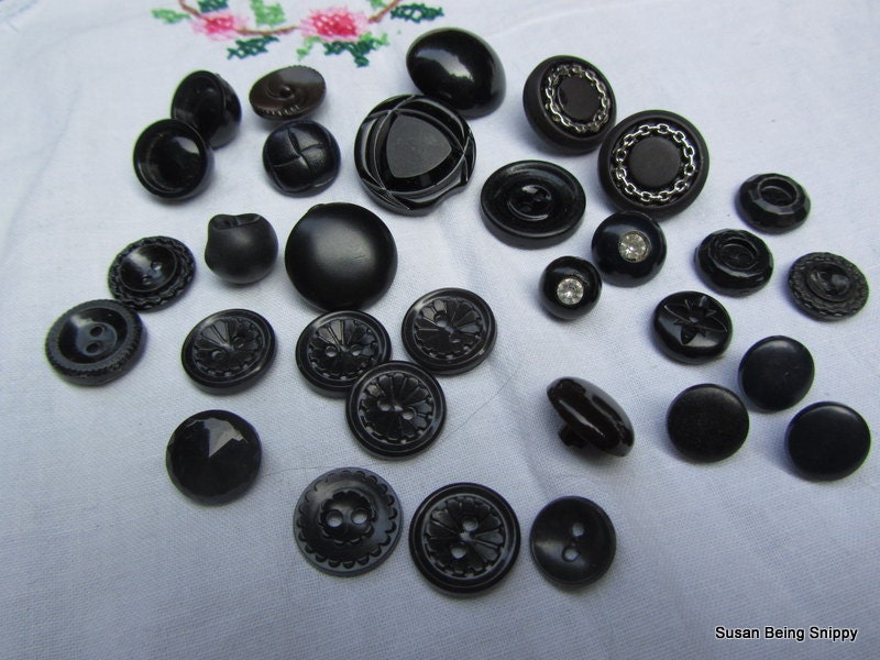 Buttons 29 Variety of Black Shank, and 2 hole buttons