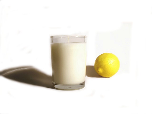 Pucker Up - Lemon pure essential oil Soy Candle, tart, rejuvenating, uplifting and highly fragrant - aromacandles