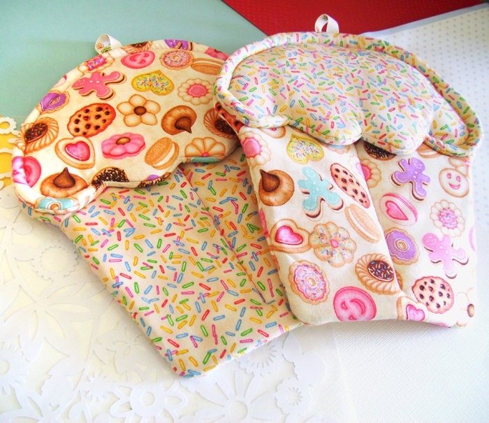 Handmade Cookie Sprinkle Cupcake Potholder with White Flower Ribbon Material