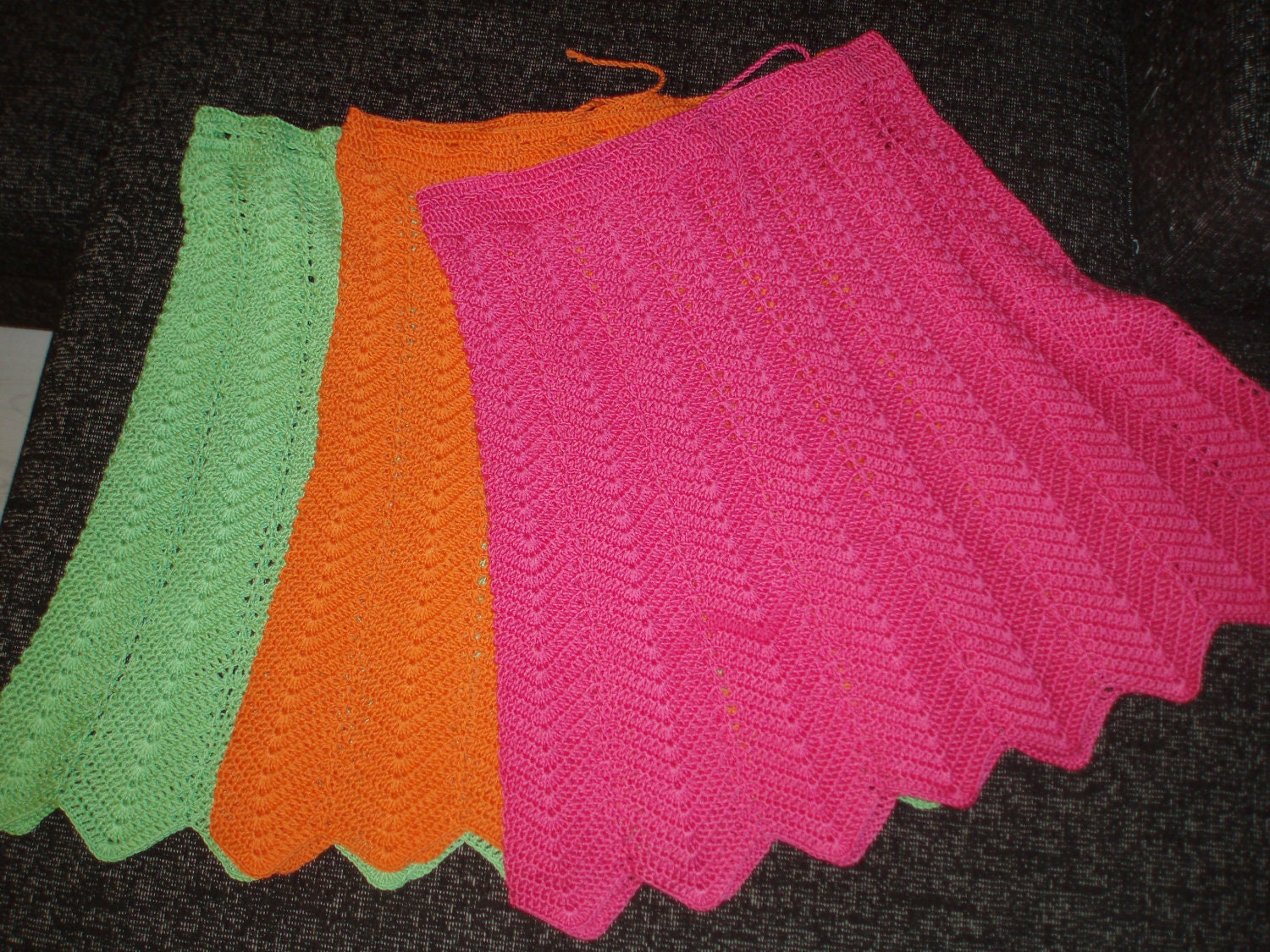 Handmade crocheted hot green apple cotton summer beach zigzag pattern girls skirt