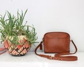 Vintage Coach Metropolis Bag in British Tan //  Cross Body Purse Excellent