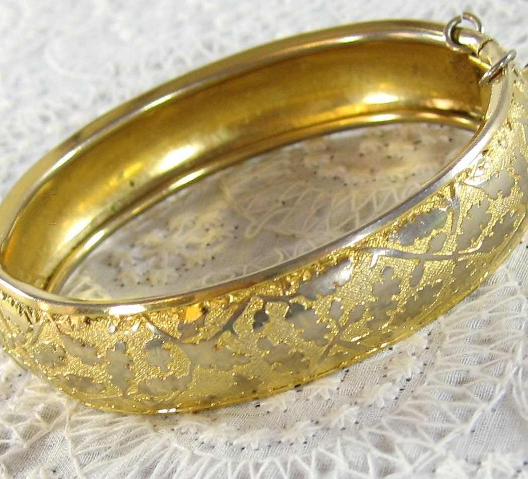 Vintage Bangle Bracelet, Gold Hinged Clamper, Leaves Branches, 1950s 1960s Mad Men, Woodland Nature Floral Jewelry