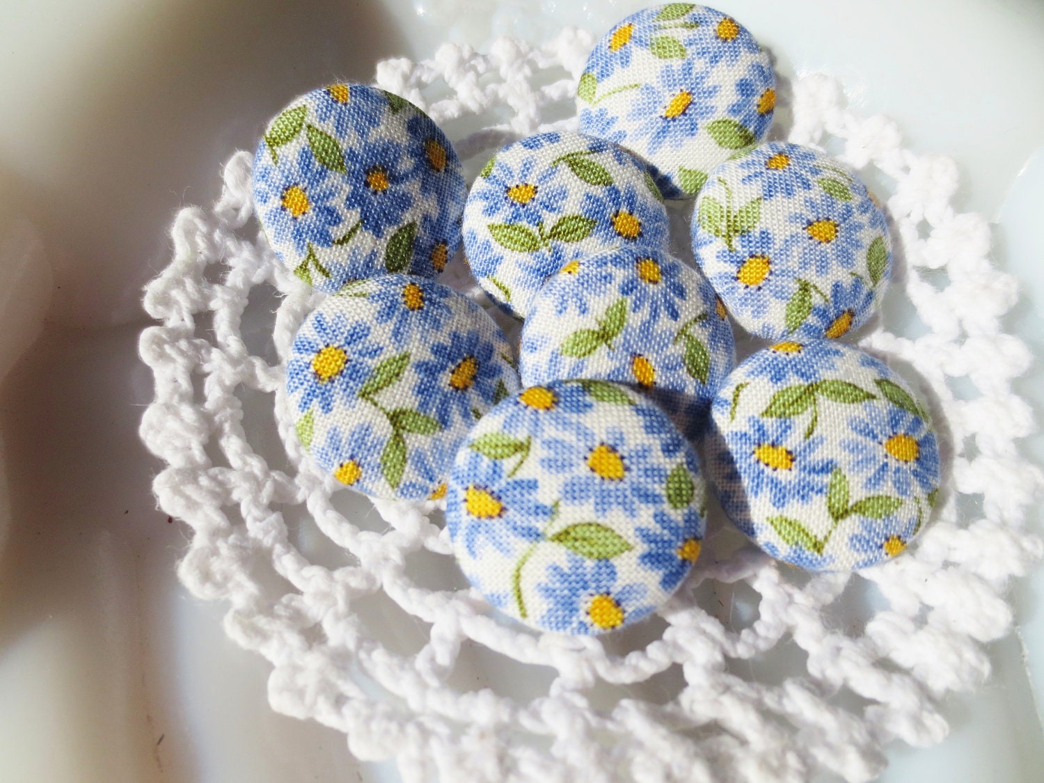 Fabric Buttons Handmade Daisy Flowers Set 8 22mm
