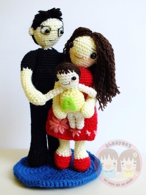 AMIGURUMI PATTERN : Family portrait father, mother and baby