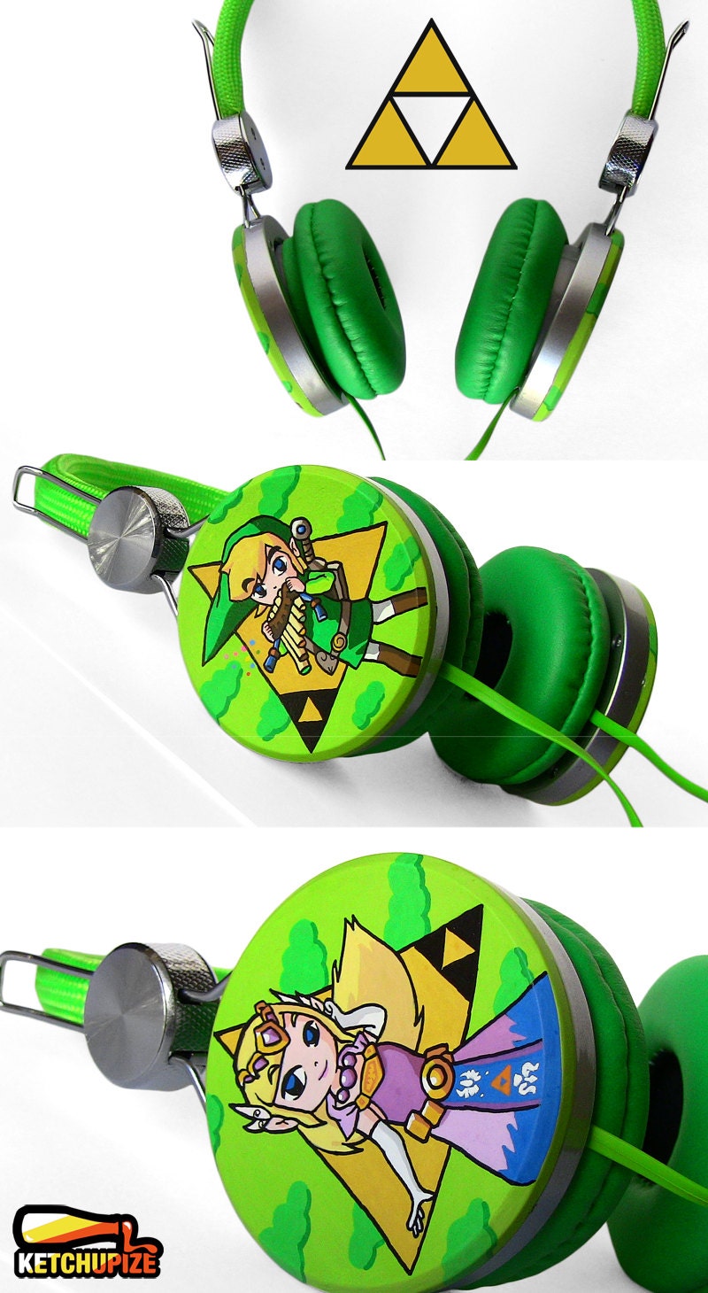 Zelda headphones earphones handpainted Link Triforce green yellow