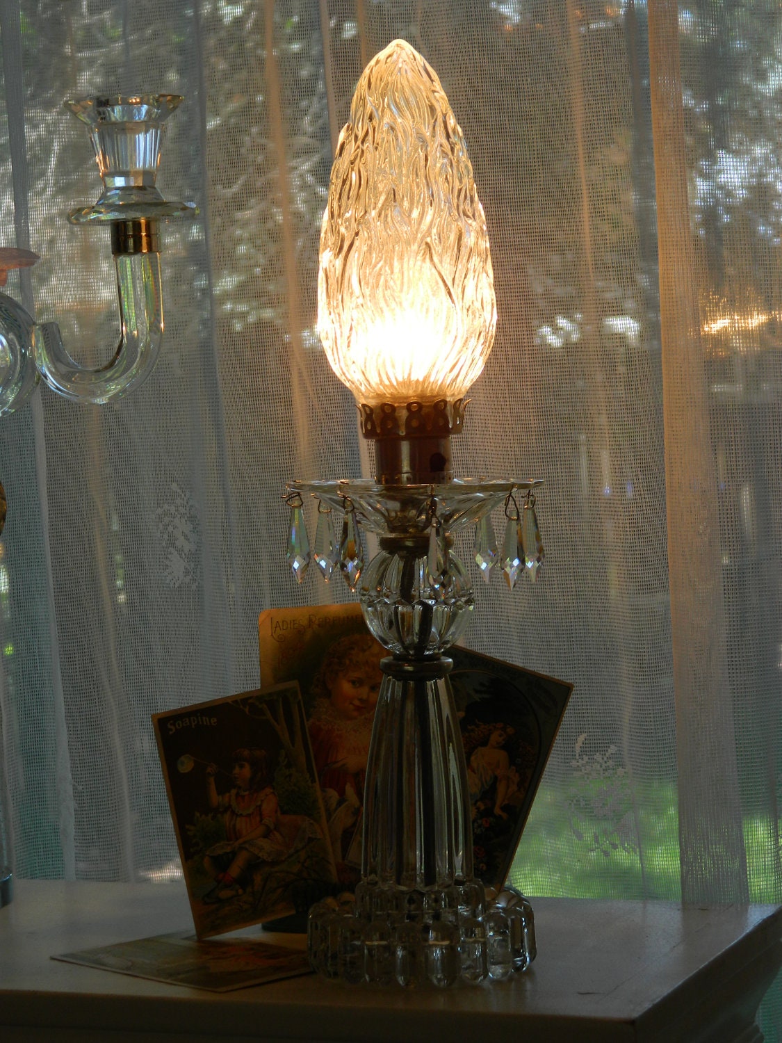Unusual Crystal Decorator Lamp