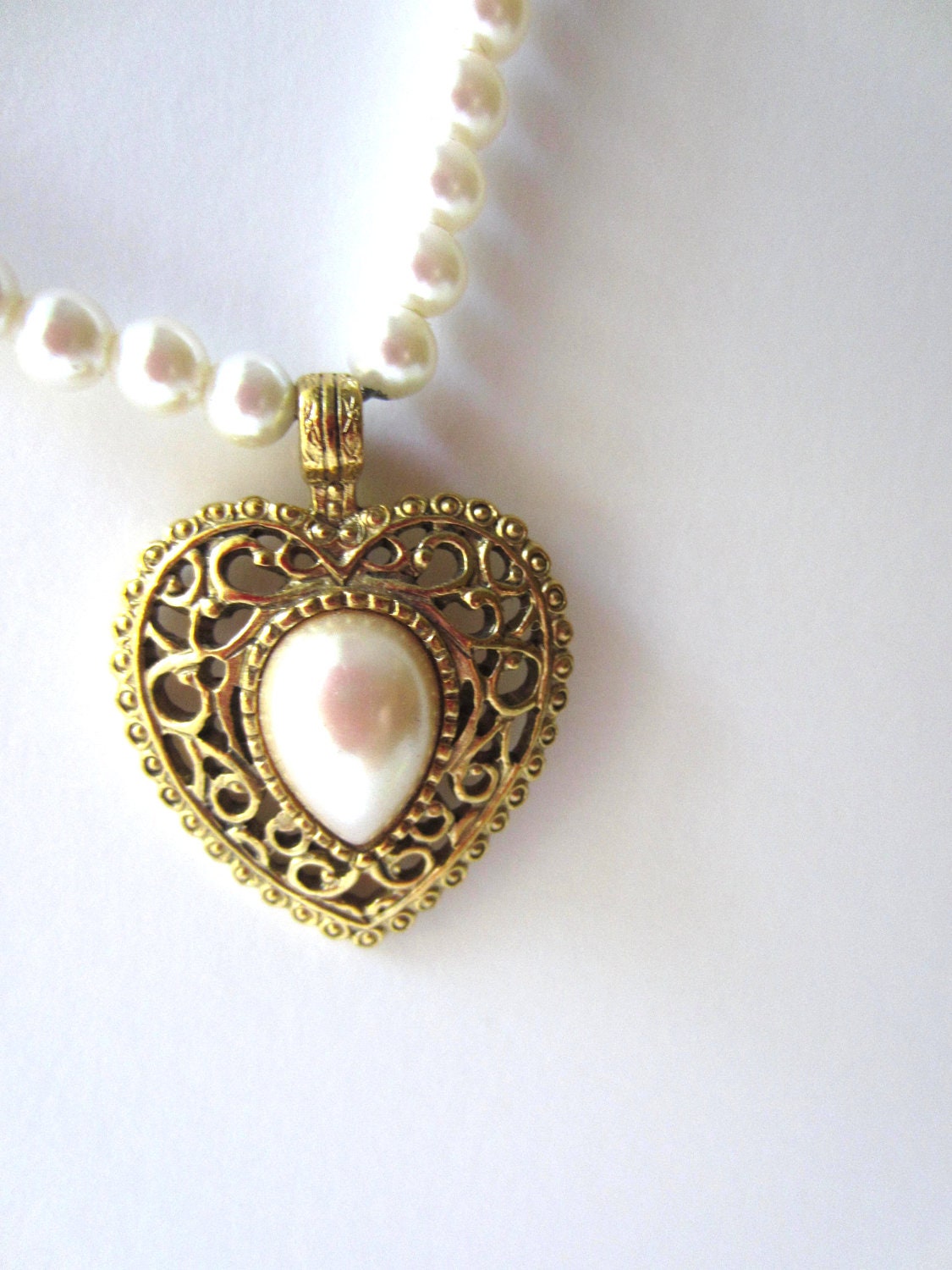 Signed 1928 Gold Tone and Pearl Heart Necklace