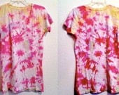 Women's Extra Large Tie Dyed Pink and Yellow Swirl V Neck Shirt
