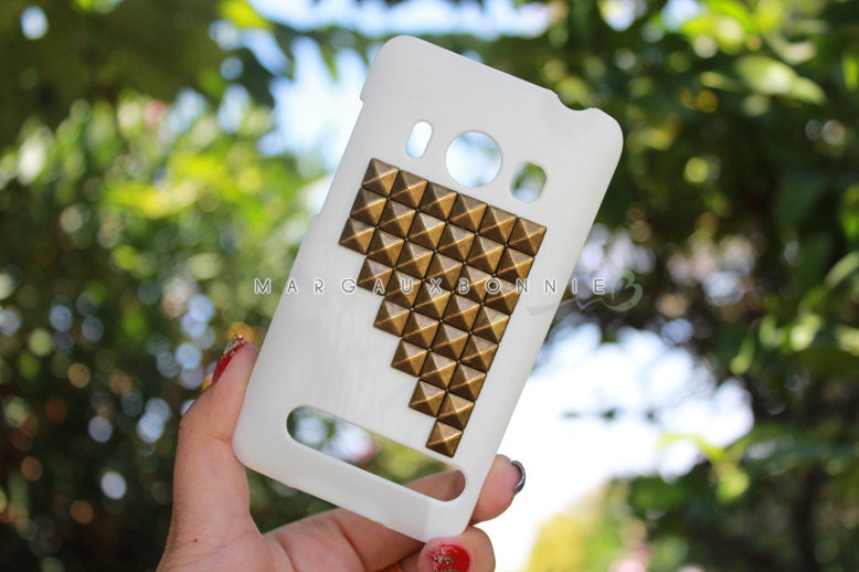 Sale -- FREE Shipping US -- White Brass Studs Studded HTC Evo 4G Phone Case Sprint