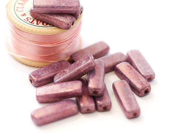 Rose Pink Czech beads, long glass beads with pearl luster - 15x05mm - 12Pc - 0385