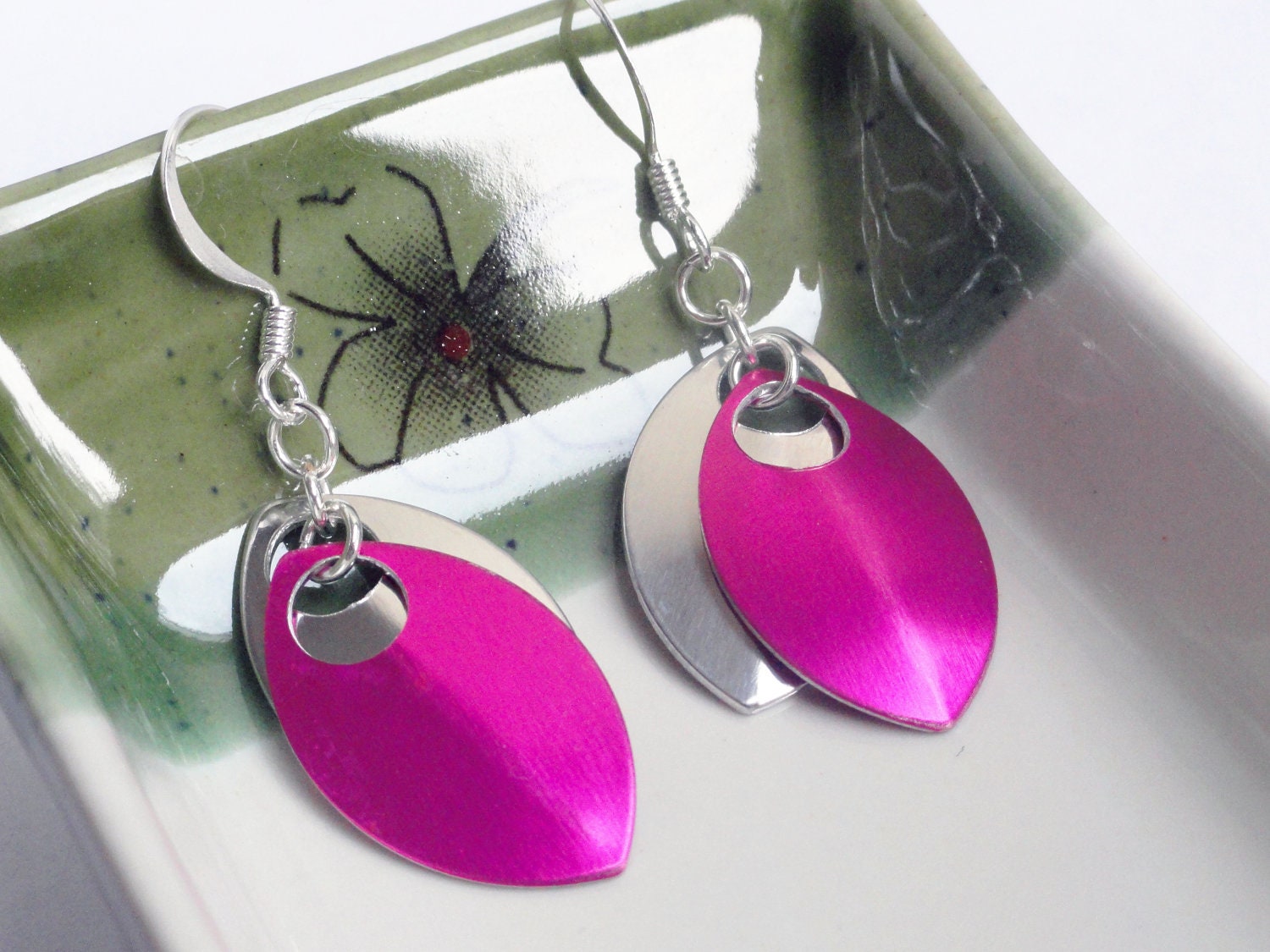 Chainmaille earrings - aluminum earrings - hot pink earrings - scale earrings - pink drop earrings - magenta earrings - fuchsia earrings