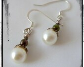 Pearly Short Dangle Earrings - READY TO SHIP