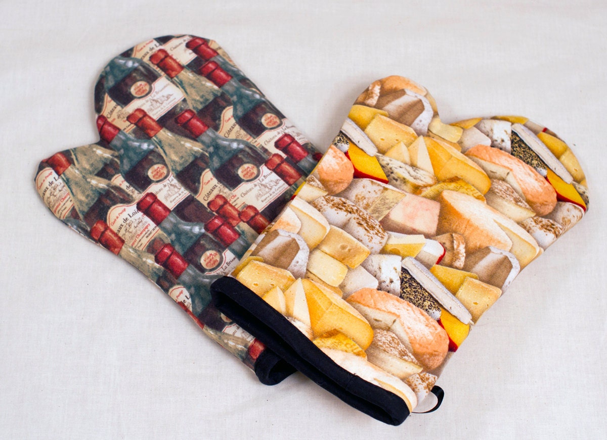 Wine and Cheese oven mitts - set of 2