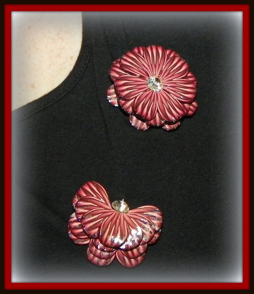 Brooch - Red Double Flower Dangle Brooch