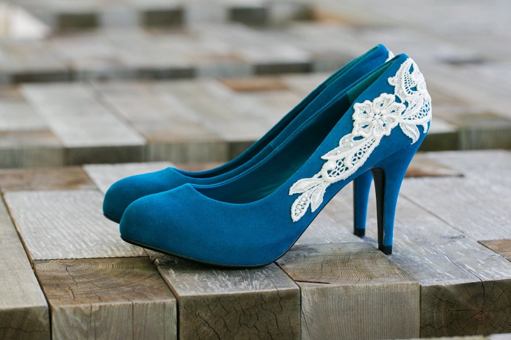 Wedding Shoes - Teal Blue Bridal Shoes/Wedding Heels with Ivory Lace. US Size 6.5