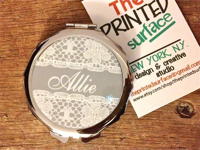 Personalized Compact Mirror- Beautiful vintage rustic lace pattern design pocket mirror- Great Bridal / bridesmaid gift idea birthday gift