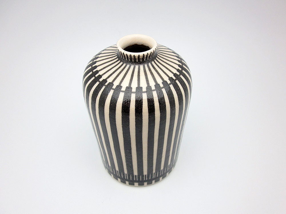Mid century modern vase designed by Hedwig Bollhagen (HB Werkstatten)