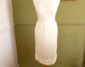 Cream 1980s slip with lace detail -  S / M