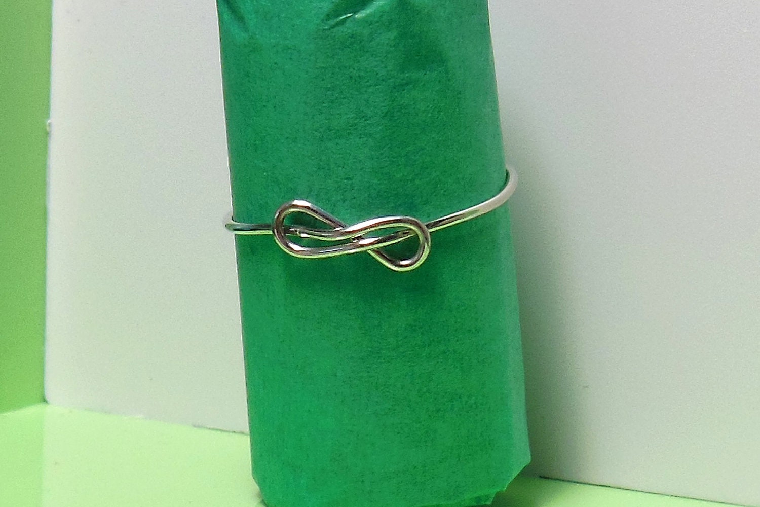 Adjustable Infinity Rings