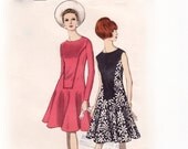 Vintage 1960s Sewing Pattern - Mod Flared Skirt Dress with Unusual Shaped Seaming & Contrast Inset Panel - Vogue 6994, Bust 34, Uncut