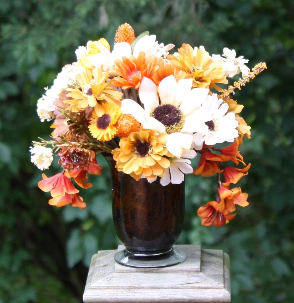 Visit Candice's gorgeous and unique floral arrangements.