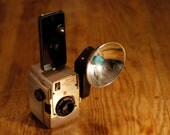 vintage iPhone dock / charger - BROWNIE BULL'S EYE