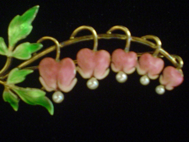 Krementz Rare Art Nouveau 14k enamel Bleeding Hearts pin brooch