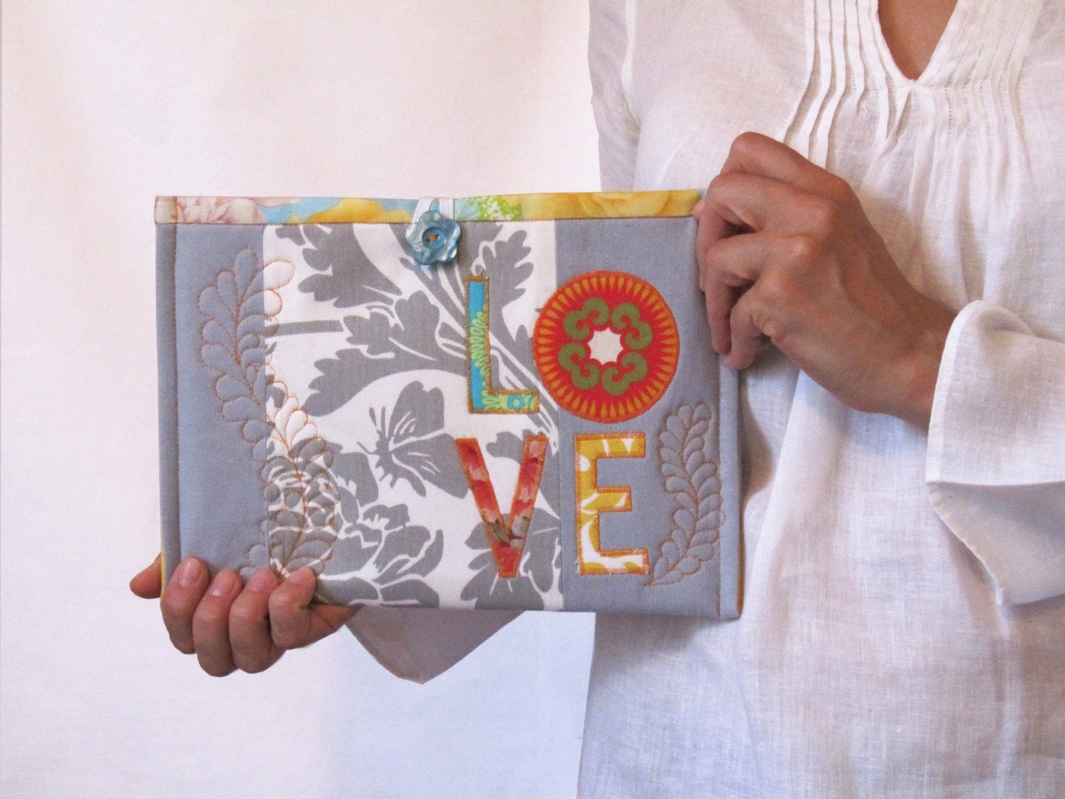 IPad, IPad 3 Cover, IPad Cover, IPad 3 Case, IPad 2 Case, IPad 2 Cover, IPad Sleeve, Love, linen, grey, cute, padded