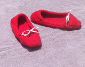 Red Knitted Slippers - Womens' Shoe Size 5 to 7