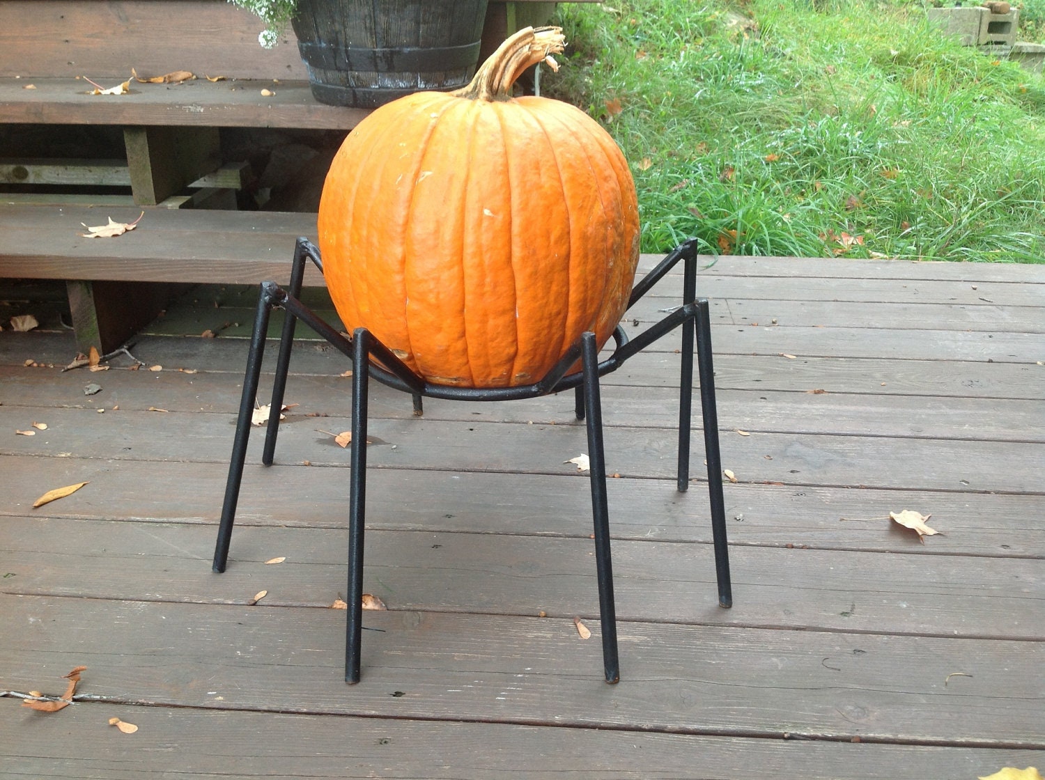 Halloween Spider 12'' Pumpkin Stand