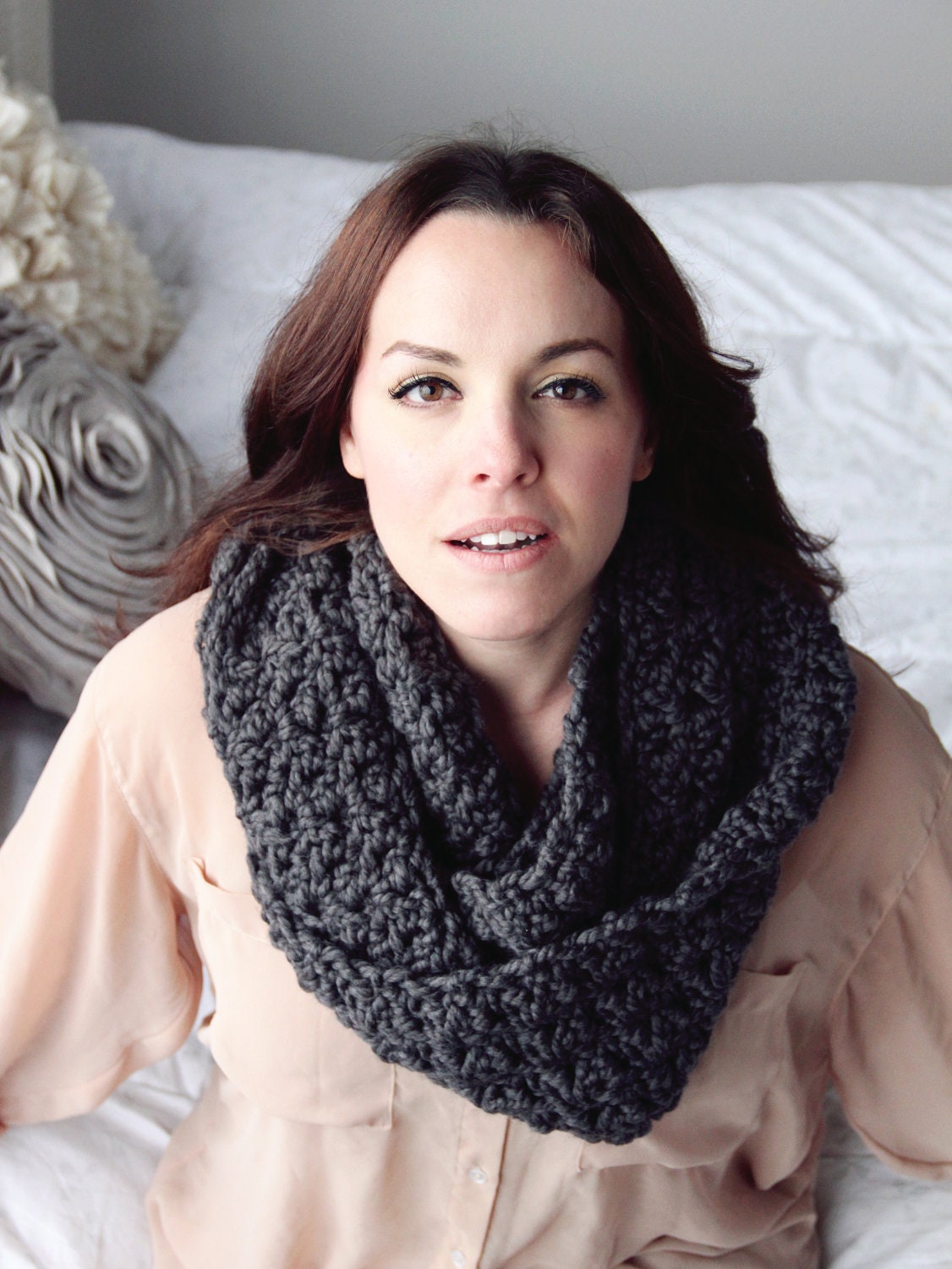 Cowl CROCHET PATTERN Chunky Infinity Scarf Wrap The CHICAGO