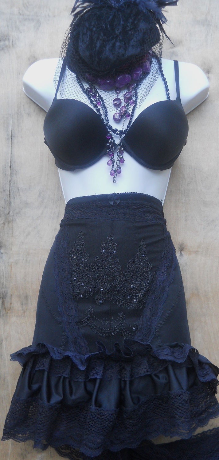 Black girdle skirt  lace beading  ruffles vintage victorian  steampunk  romantic  medium  by vintage opulence on Etsy
