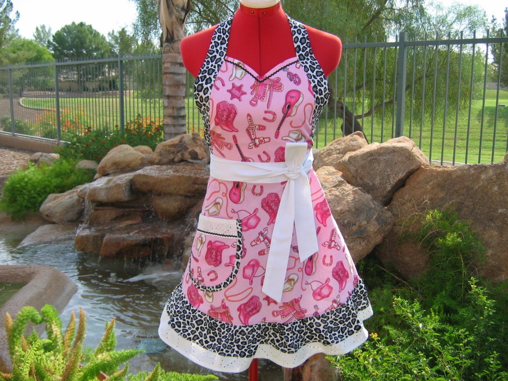 Aprons /  Full Apron / Cowgirl  Up / Sweet Lolita  / Handmade, Retro / Sassy Sweetheart Bib Apron