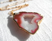 Pink agate necklace - pink necklace - gold necklace - sliced agate - D R U Z Y