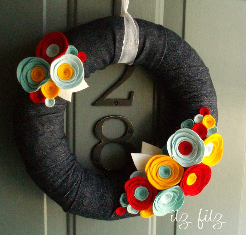Yarn Wreath Felt Handmade Door Decoration - Denim 12in