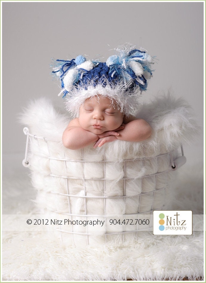 Newborn Crochet Hats, Crocheted Newborn Hat, Baby Girl Hats, Chunky Hat, Pom Pom, Newborn Photography Prop, Crochet Infant Hat