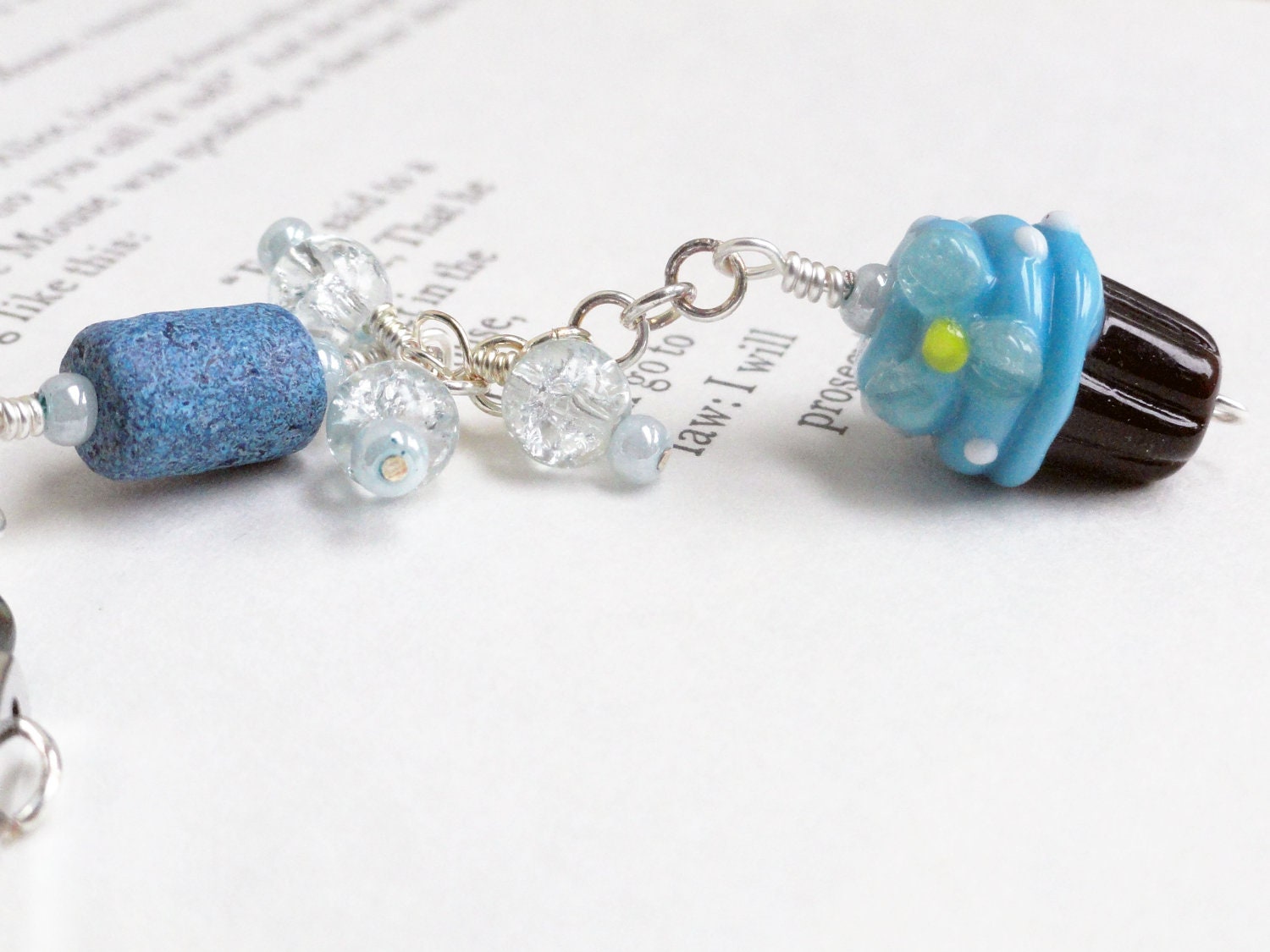 Cupcake bookmark - lampwork bookamrk - blue beaded bookmark - novelty bookmark - cake decorations - cake bookmark - gift for bakers