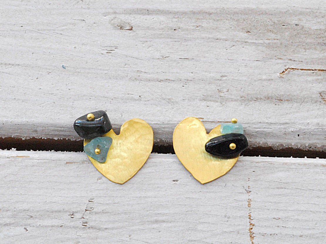 18K Yellow Gold Earrings, Heart Studs, Aquamarine and Onyx, Minimalist Dainty Earring, Bridal to Everyday Wear, Love Jewelry, Spring Fashion