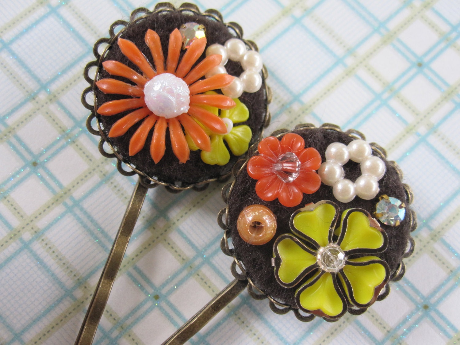 Vintage Plastic Flower Collage - Bobby Pins