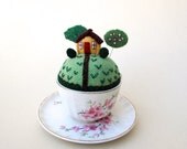 Teacup Pincushion make-do