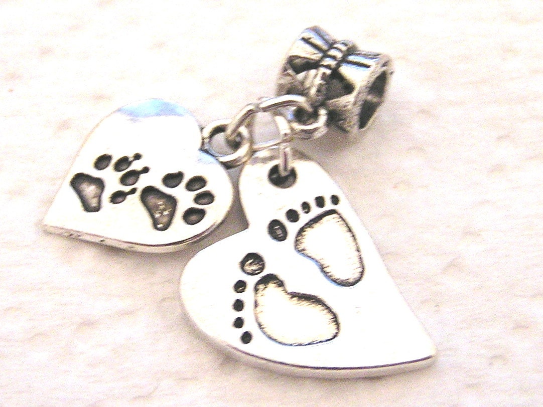 Footprints and Pawprints in the Sand Heart European Charm - 1 piece