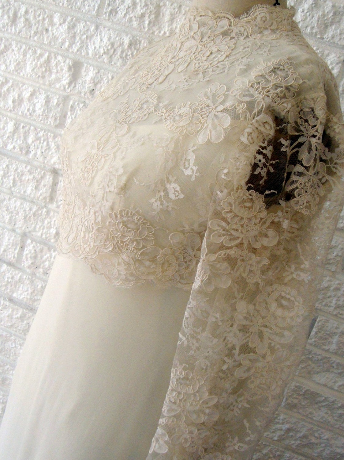 Vintage William Cahill Wedding Gown, Silk, Size 2, Matching Silk Veil