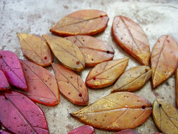 Leaf Pendant - Medium Size - Pick Your Color