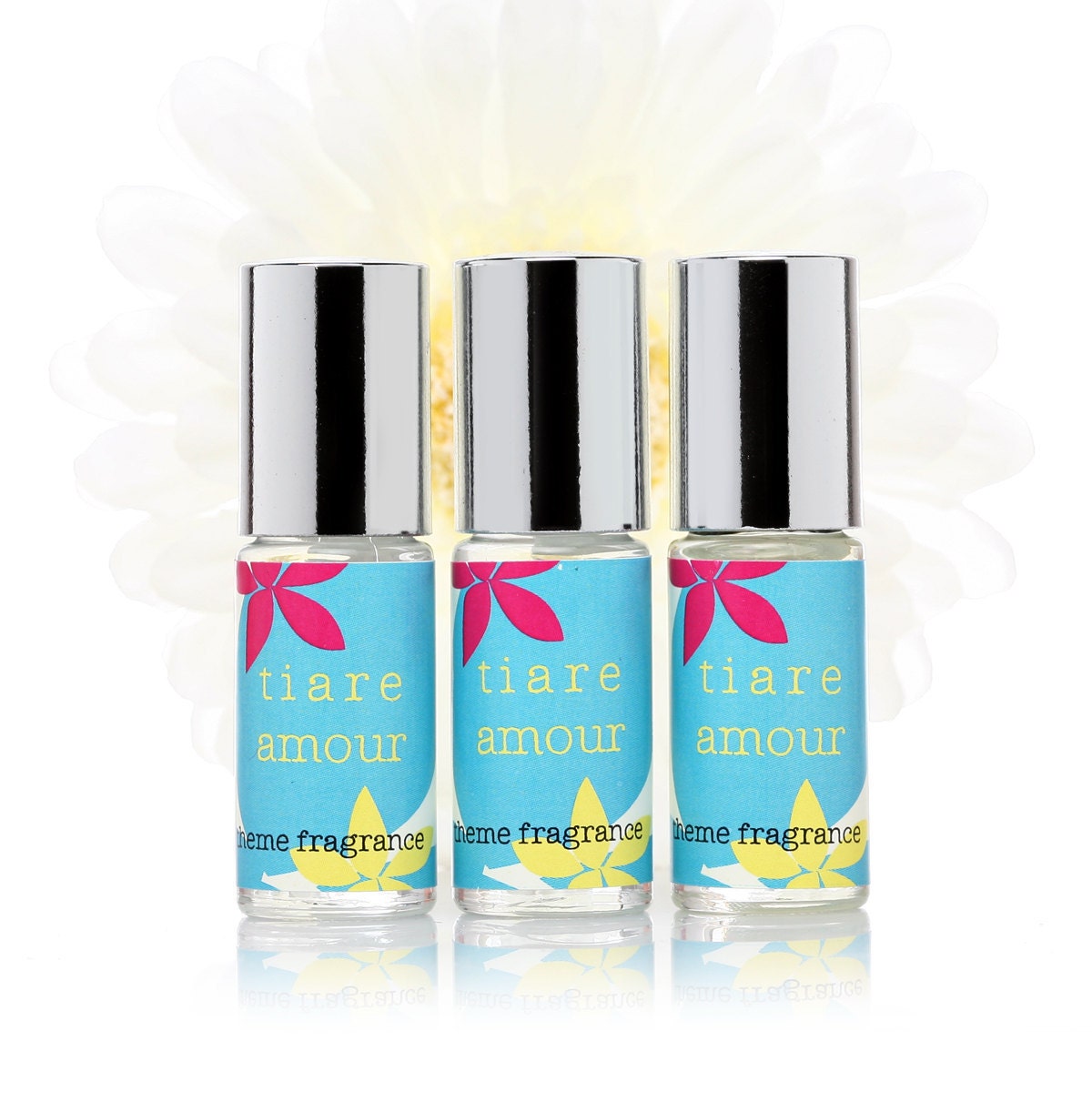 Tiare Amour perfume oil roll on. White florals, tropical and spring notes. Romantic. Available in perfume spray.   Gift
