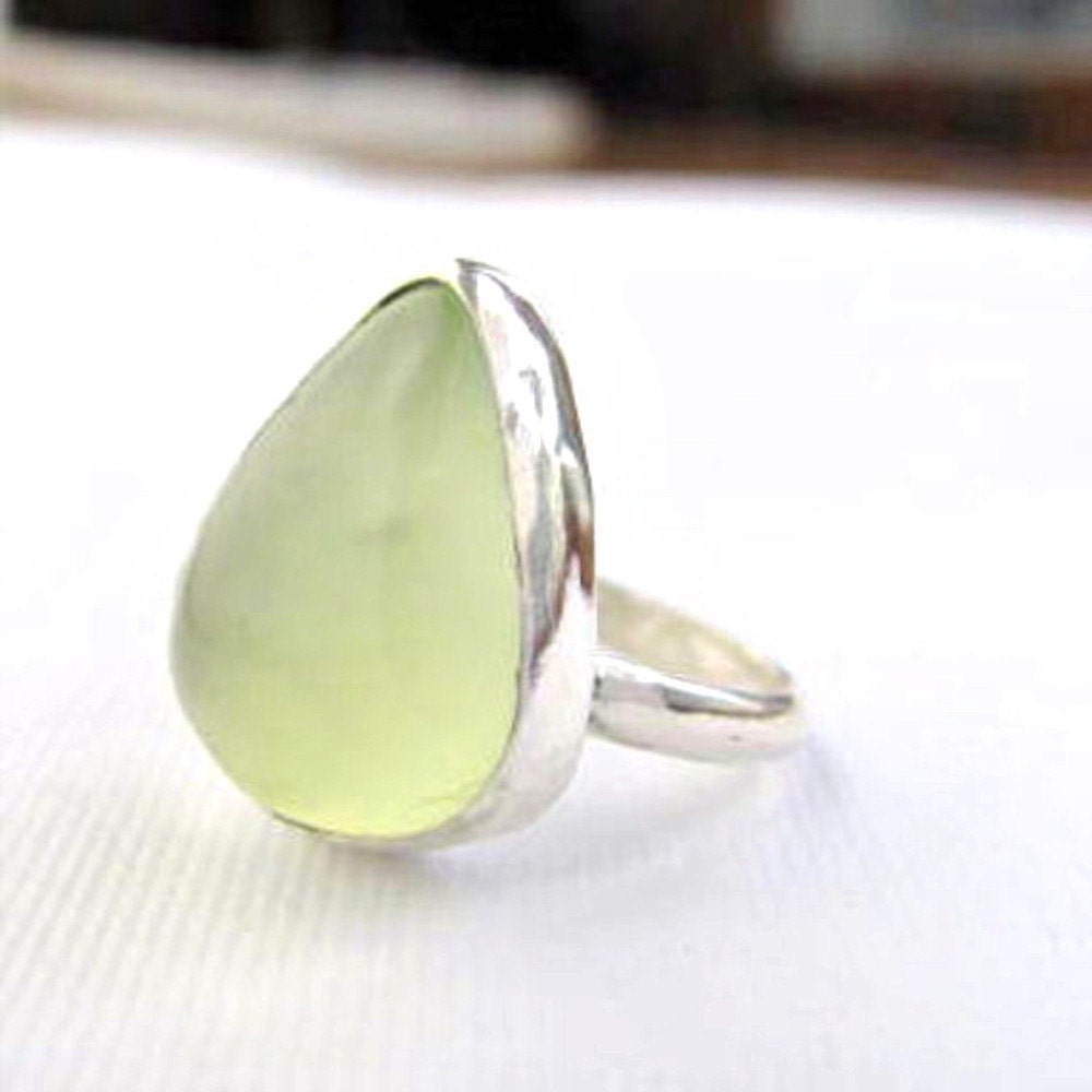Prehnite sterling silver ring size 7 and a half soft lime green pastel teardrop - littlebugjewelry