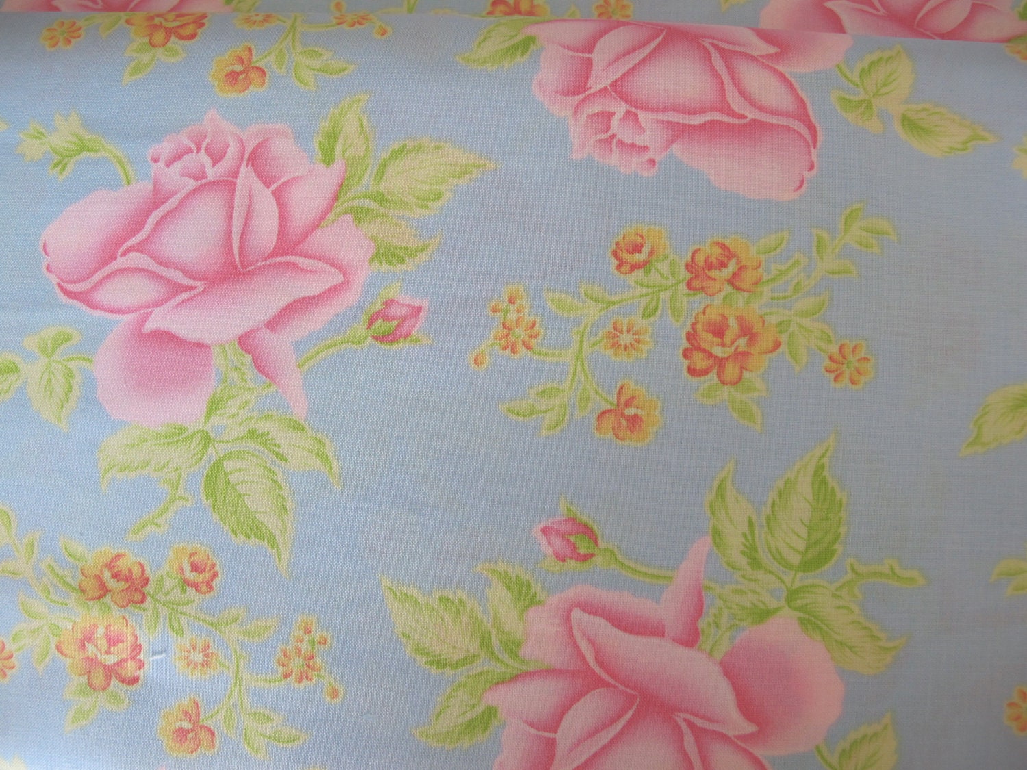 Tea Cakes - Fresh Blooms - By Verna Mosquera -1 Yard - Icing - 7.95