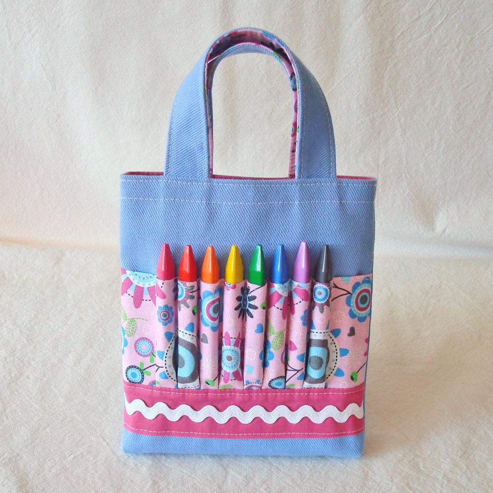 ARTOTE Mini Crayon Organizer Coloring Tote Crayon Bag Crayon Tote in Little Blossom Blue
